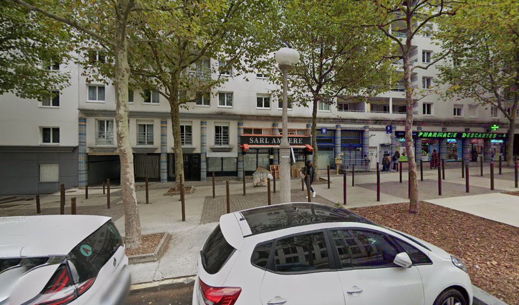 Retrouvez toutes les informations de contacts et horaires d&rsquo;ouverture pour La Poste CHAMPS SUR MARNE DESCARTES situé à Champs sur marne dans le département Seine-et-Marne (77). Pour effectuer envoyer vos colis (colissimo, chronopost, suivi colis), une gestion bancaire (banque postal, [&hellip;]