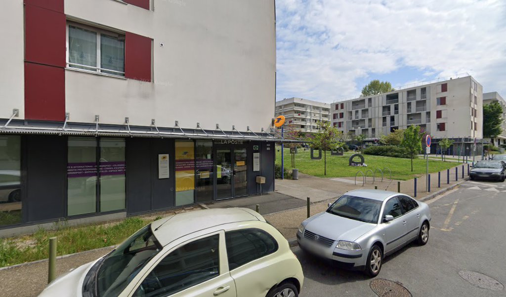 Retrouvez toutes les informations de contacts et horaires d&rsquo;ouverture pour La Poste Espace Clients Pro LORMONT RABELAIS PSE situé à Lormont dans le département Gironde (33). Pour effectuer envoyer vos colis (colissimo, chronopost, suivi colis), une gestion bancaire (banque postal, [&hellip;]