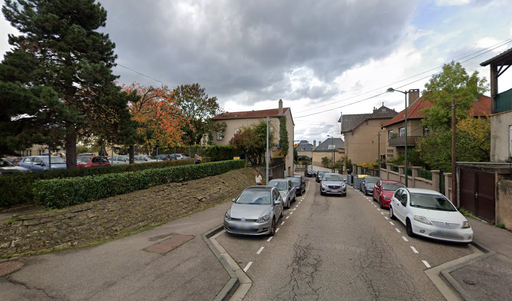 Retrouvez toutes les informations de contacts et horaires d&rsquo;ouverture pour La Poste METZ QUEULEU situé à Metz dans le département Moselle (57). Pour effectuer envoyer vos colis (colissimo, chronopost, suivi colis), une gestion bancaire (banque postal, French Bank), votre courrier [&hellip;]