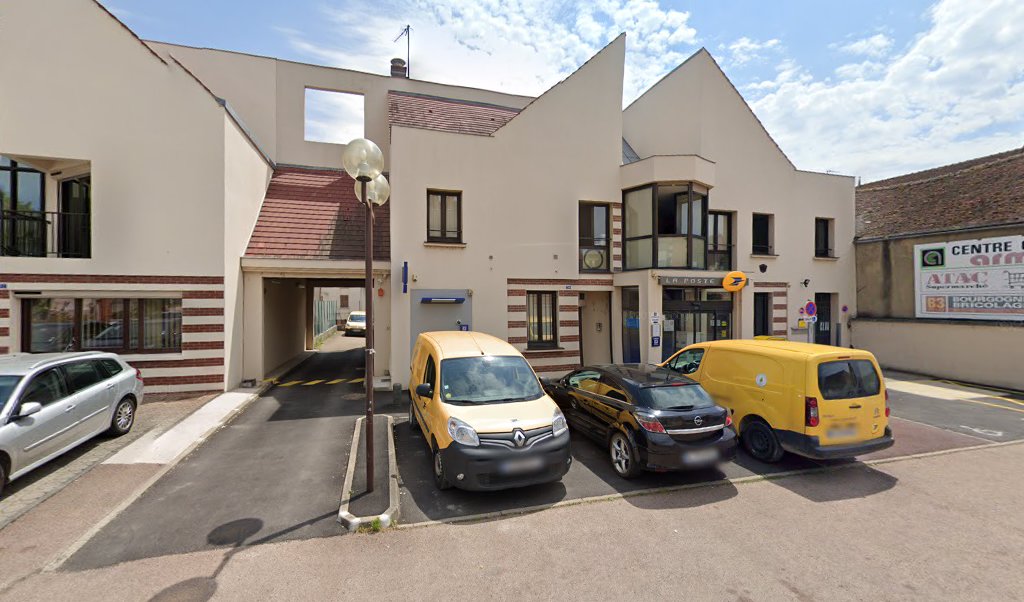 Retrouvez toutes les informations de contacts et horaires d&rsquo;ouverture pour La Poste SAINT FLORENTIN situé à St florentin dans le département Yonne (89). Pour effectuer envoyer vos colis (colissimo, chronopost, suivi colis), une gestion bancaire (banque postal, French Bank), votre [&hellip;]