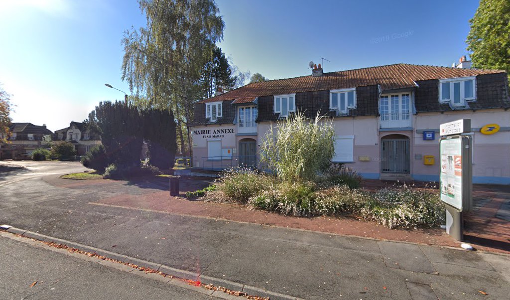 Retrouvez toutes les informations de contacts et horaires d&rsquo;ouverture pour La Poste Agence Communale DOUAI Mairie situé à Douai dans le département Nord (59). Pour effectuer envoyer vos colis (colissimo, chronopost, suivi colis), une gestion bancaire (banque postal, French Bank), [&hellip;]