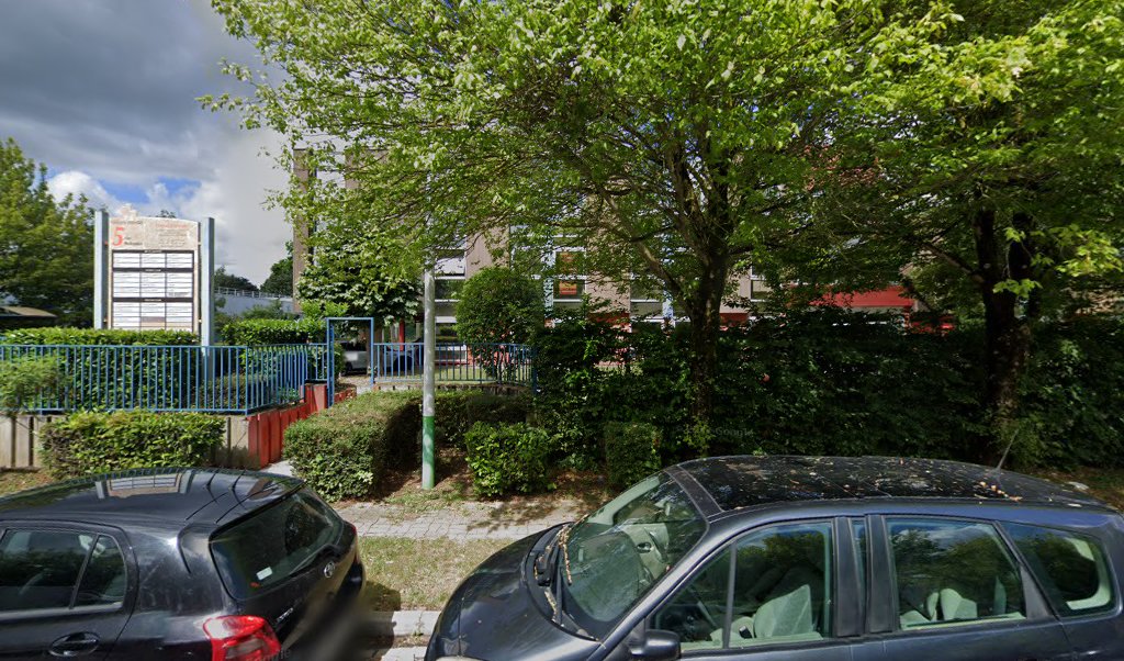 Retrouvez toutes les informations de contacts et horaires d&rsquo;ouverture pour La Poste Espace Clients Pro LOGNES PIC situé à Croissy beaubourg dans le département Seine-et-Marne (77). Pour effectuer envoyer vos colis (colissimo, chronopost, suivi colis), une gestion bancaire (banque postal, [&hellip;]