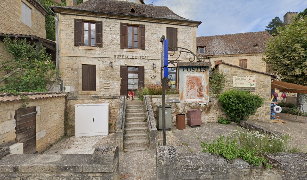 Retrouvez toutes les informations de contacts et horaires d&rsquo;ouverture pour La Poste BEYNAC ET CAZENAC situé à Beynac et cazenac dans le département Dordogne (24). Pour effectuer envoyer vos colis (colissimo, chronopost, suivi colis), une gestion bancaire (banque postal, French [&hellip;]