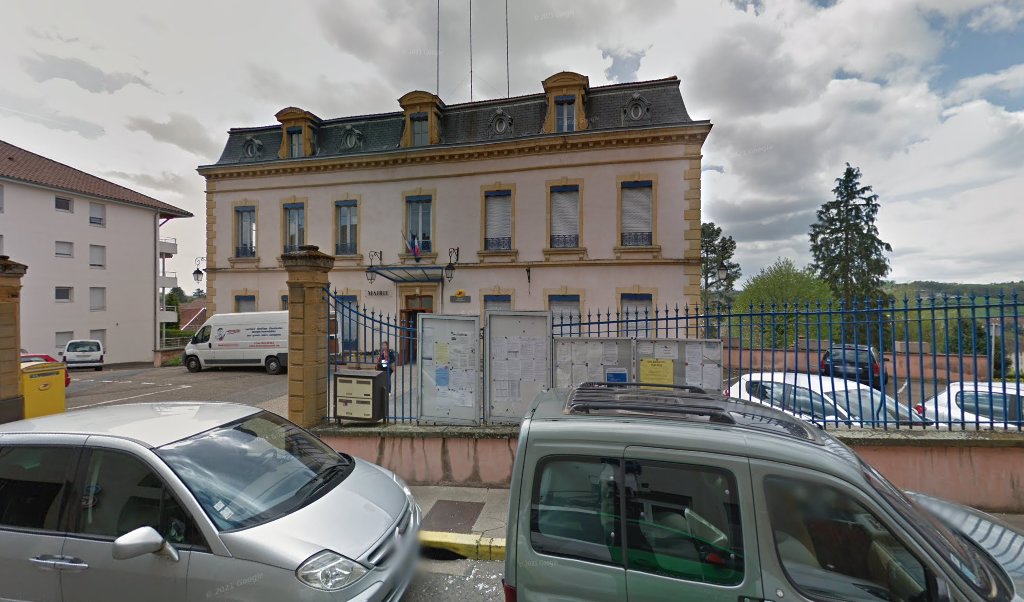 Retrouvez toutes les informations de contacts et horaires d&rsquo;ouverture pour La Poste Agence Communale THIZY LES BOURGS Mairie situé à Thizy les bourgs dans le département Rhône (69). Pour effectuer envoyer vos colis (colissimo, chronopost, suivi colis), une gestion bancaire [&hellip;]