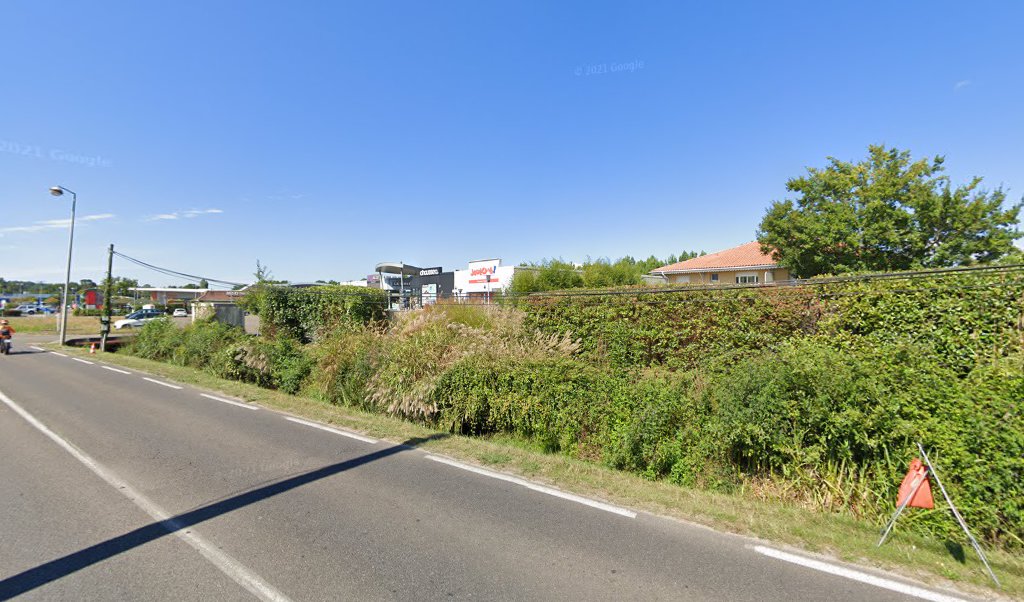 Retrouvez toutes les informations de contacts et horaires d&rsquo;ouverture pour Relais Pickup JOUE CLUB situé à Biscarrosse dans le département Landes (40). Pour effectuer envoyer vos colis (colissimo, chronopost, suivi colis), une gestion bancaire (banque postal, French Bank), votre courrier [&hellip;]