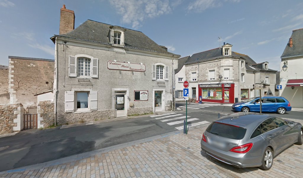 Retrouvez toutes les informations de contacts et horaires d&rsquo;ouverture pour La Poste Relais ST GEORGES SUR LOIRE situé à St georges sur loire dans le département Maine-et-Loire (49). Pour effectuer envoyer vos colis (colissimo, chronopost, suivi colis), une gestion bancaire [&hellip;]