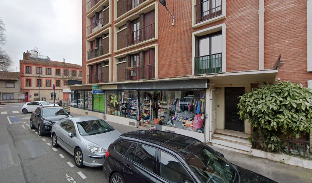 Retrouvez toutes les informations de contacts et horaires d&rsquo;ouverture pour Relais Pickup ASSOCIATION SAFRIK situé à Toulouse dans le département Haute-Garonne (31). Pour effectuer envoyer vos colis (colissimo, chronopost, suivi colis), une gestion bancaire (banque postal, French Bank), votre courrier [&hellip;]