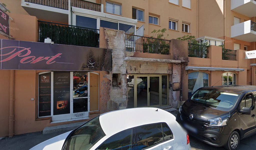 Retrouvez toutes les informations de contacts et horaires d&rsquo;ouverture pour Relais Pickup LA CAVE DU PORT situé à Hyeres dans le département Var (83). Pour effectuer envoyer vos colis (colissimo, chronopost, suivi colis), une gestion bancaire (banque postal, French Bank), [&hellip;]