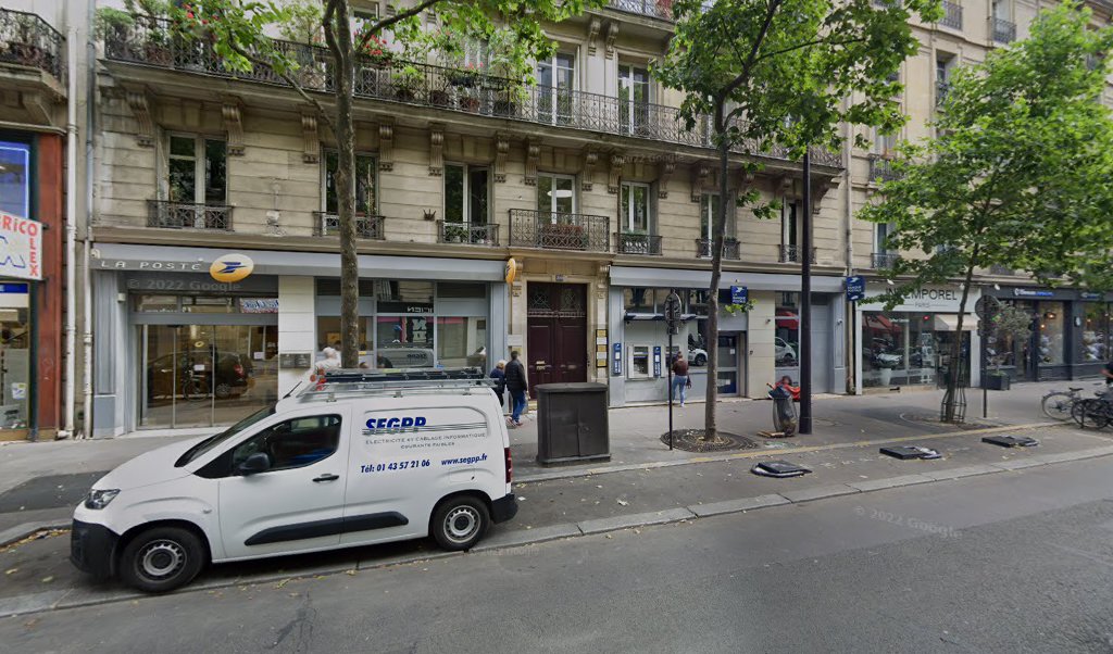 Retrouvez toutes les informations de contacts et horaires d&rsquo;ouverture pour La Poste PARIS FAUBOURG SAINT ANTOINE situé à Paris dans le département Paris (75). Pour effectuer envoyer vos colis (colissimo, chronopost, suivi colis), une gestion bancaire (banque postal, French Bank), [&hellip;]