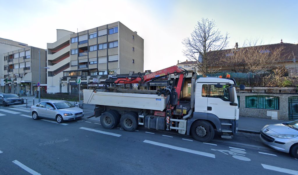 Retrouvez toutes les informations de contacts et horaires d&rsquo;ouverture pour La Poste Relais VIVAL situé à Venissieux dans le département Rhône (69). Pour effectuer envoyer vos colis (colissimo, chronopost, suivi colis), une gestion bancaire (banque postal, French Bank), votre courrier [&hellip;]