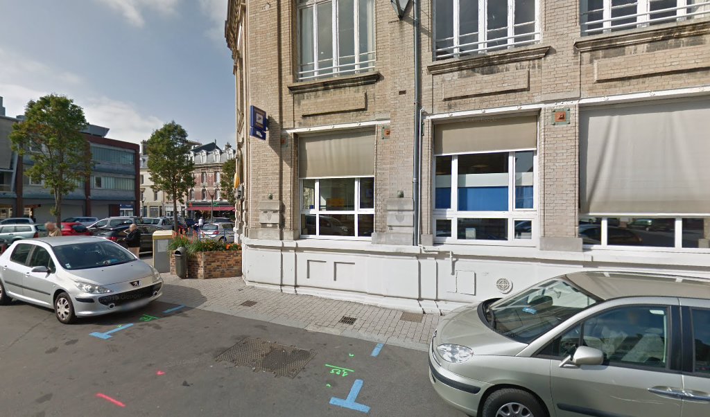 Retrouvez toutes les informations de contacts et horaires d&rsquo;ouverture pour La Poste FECAMP situé à Fecamp dans le département Seine-Maritime (76). Pour effectuer envoyer vos colis (colissimo, chronopost, suivi colis), une gestion bancaire (banque postal, French Bank), votre courrier (suivi [&hellip;]