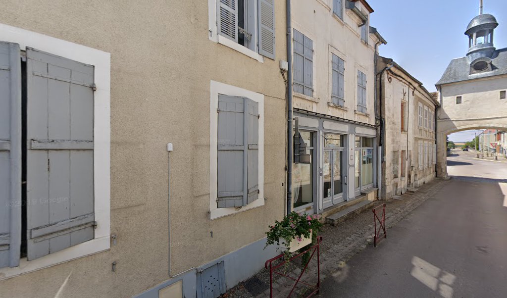 Retrouvez toutes les informations de contacts et horaires d&rsquo;ouverture pour Relais Pickup FLEURS DE CRAVANT situé à Cravant dans le département Yonne (89). Pour effectuer envoyer vos colis (colissimo, chronopost, suivi colis), une gestion bancaire (banque postal, French Bank), votre [&hellip;]