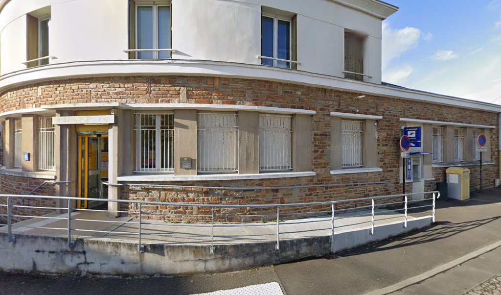Retrouvez toutes les informations de contacts et horaires d&rsquo;ouverture pour La Poste Espace Clients Pro COUERON PDC1 situé à Coueron dans le département Loire-Atlantique (44). Pour effectuer envoyer vos colis (colissimo, chronopost, suivi colis), une gestion bancaire (banque postal, French [&hellip;]