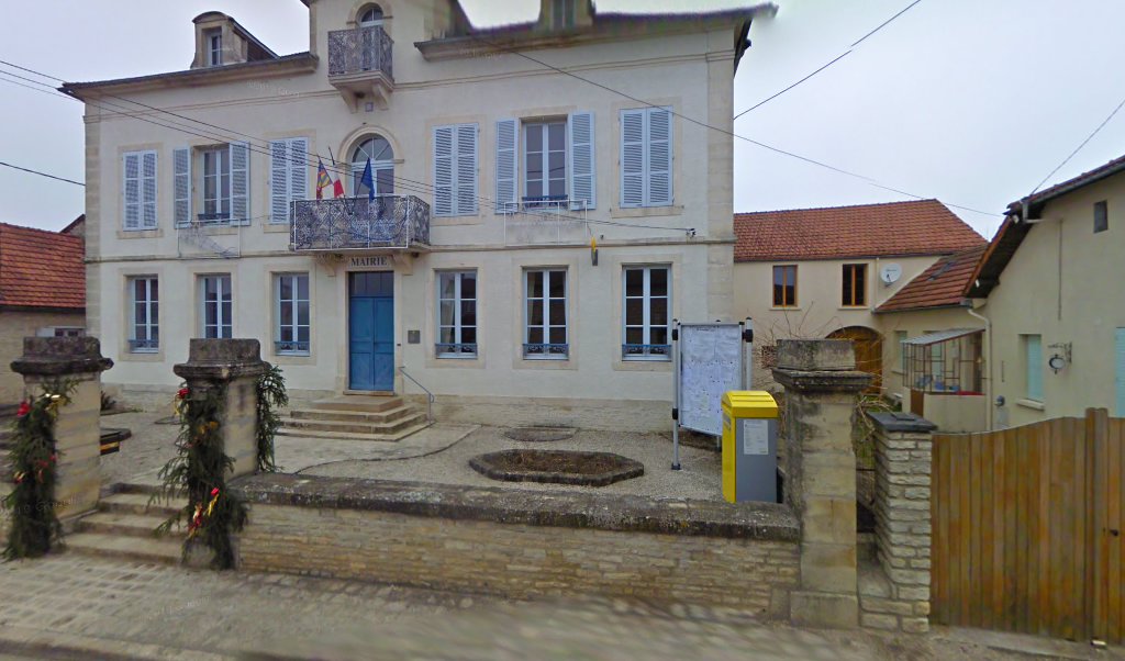 Retrouvez toutes les informations de contacts et horaires d&rsquo;ouverture pour La Poste Agence Communale CRUZY LE CHATEL Mairie situé à Cruzy le chatel dans le département Yonne (89). Pour effectuer envoyer vos colis (colissimo, chronopost, suivi colis), une gestion bancaire [&hellip;]