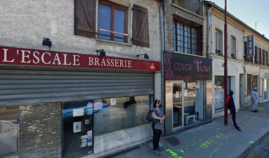 Retrouvez toutes les informations de contacts et horaires d&rsquo;ouverture pour Relais Pickup PHONE CENTER situé à Rosny sur seine dans le département Yvelines (78). Pour effectuer envoyer vos colis (colissimo, chronopost, suivi colis), une gestion bancaire (banque postal, French Bank), [&hellip;]