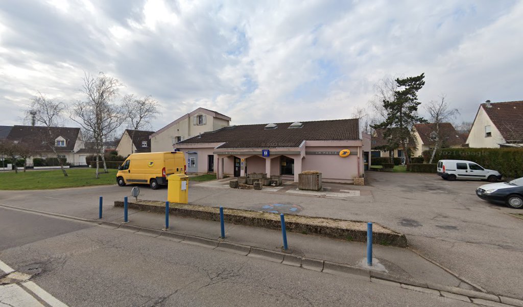 Retrouvez toutes les informations de contacts et horaires d&rsquo;ouverture pour La Poste HEILLECOURT situé à Heillecourt dans le département Meurthe-et-Moselle (54). Pour effectuer envoyer vos colis (colissimo, chronopost, suivi colis), une gestion bancaire (banque postal, French Bank), votre courrier (suivi [&hellip;]