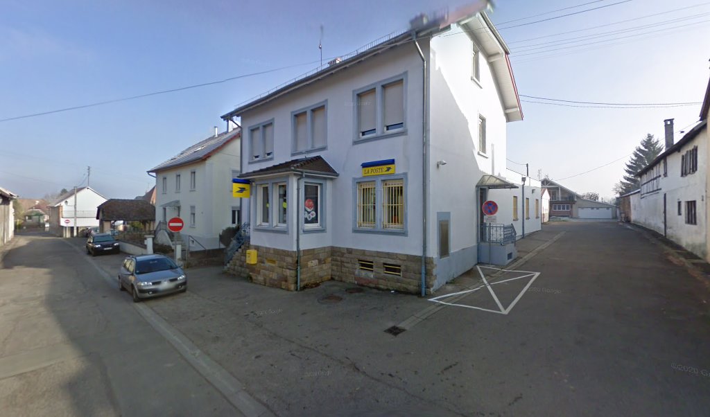 Retrouvez toutes les informations de contacts et horaires d&rsquo;ouverture pour La Poste DANNEMARIE situé à Dannemarie dans le département Haut-Rhin (68). Pour effectuer envoyer vos colis (colissimo, chronopost, suivi colis), une gestion bancaire (banque postal, French Bank), votre courrier (suivi [&hellip;]