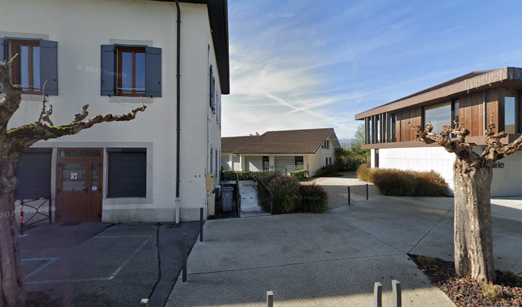 Retrouvez toutes les informations de contacts et horaires d&rsquo;ouverture pour La Poste Agence Communale CHENS SUR LEMAN Mairie situé à Chens sur leman dans le département Haute-Savoie (74). Pour effectuer envoyer vos colis (colissimo, chronopost, suivi colis), une gestion bancaire [&hellip;]