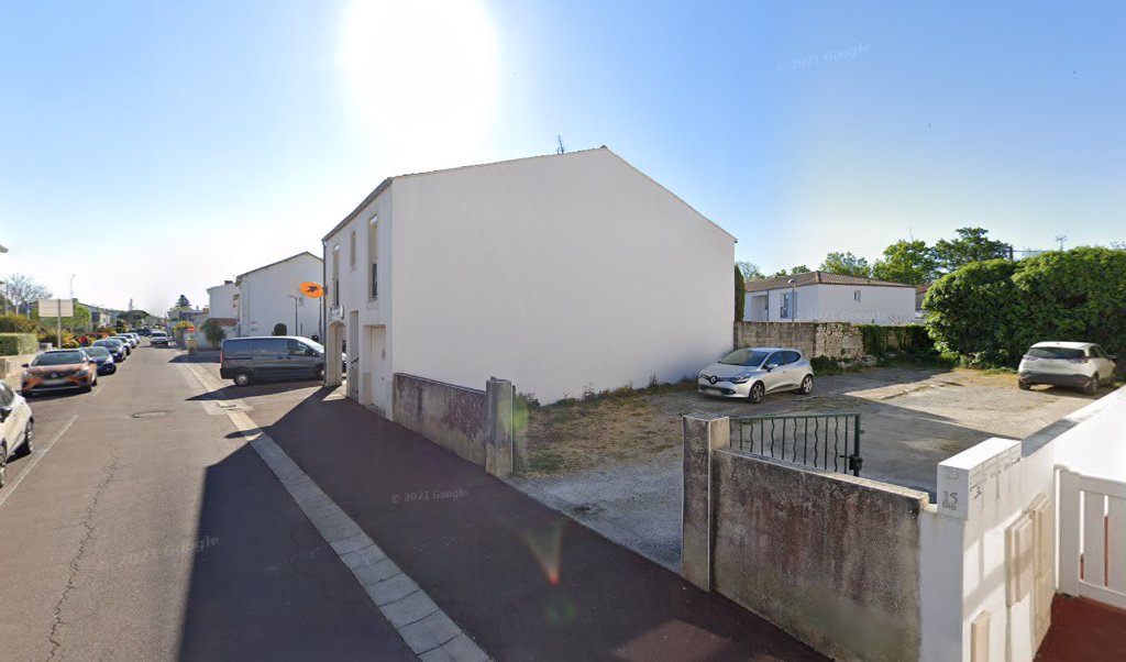 Retrouvez toutes les informations de contacts et horaires d&rsquo;ouverture pour La Poste SAINT GEORGES DE DIDONNE situé à St georges de didonne dans le département Charente-Maritime (17). Pour effectuer envoyer vos colis (colissimo, chronopost, suivi colis), une gestion bancaire (banque [&hellip;]