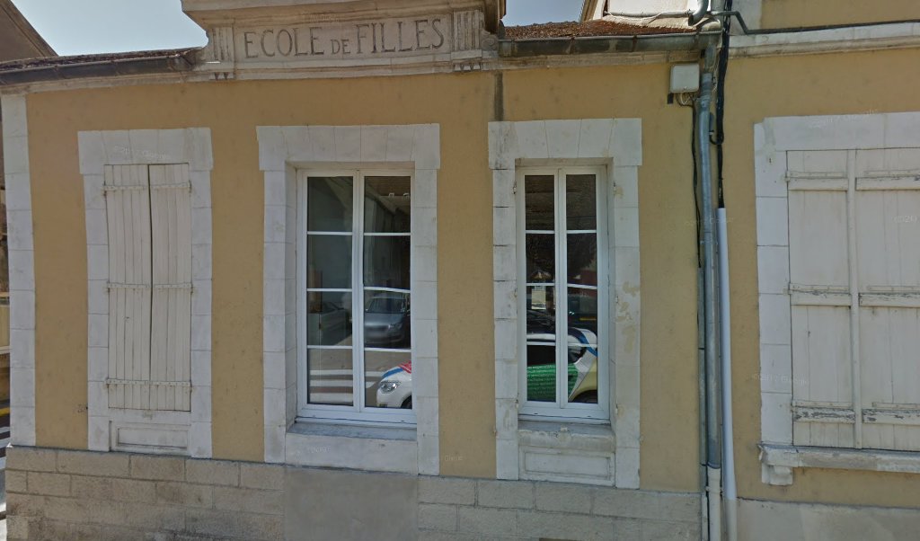 Retrouvez toutes les informations de contacts et horaires d&rsquo;ouverture pour La Poste Agence Communale LIGNY LE CHATEL Mairie situé à Ligny le chatel dans le département Yonne (89). Pour effectuer envoyer vos colis (colissimo, chronopost, suivi colis), une gestion bancaire [&hellip;]