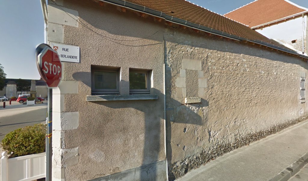 Retrouvez toutes les informations de contacts et horaires d&rsquo;ouverture pour La Poste Agence Communale AZAY LE FERRON Mairie situé à Azay le ferron dans le département Indre (36). Pour effectuer envoyer vos colis (colissimo, chronopost, suivi colis), une gestion bancaire [&hellip;]
