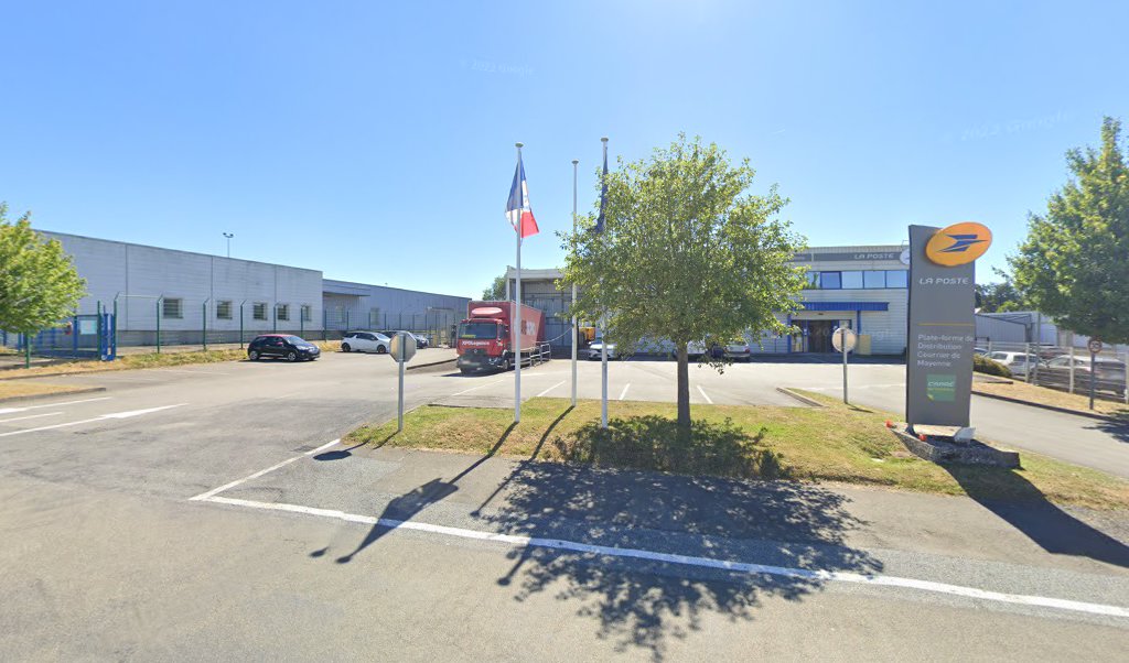 Retrouvez toutes les informations de contacts et horaires d&rsquo;ouverture pour Relais Pickup LA POSTE CARREPRO MAYENNE situé à Mayenne dans le département Mayenne (53). Pour effectuer envoyer vos colis (colissimo, chronopost, suivi colis), une gestion bancaire (banque postal, French Bank), [&hellip;]