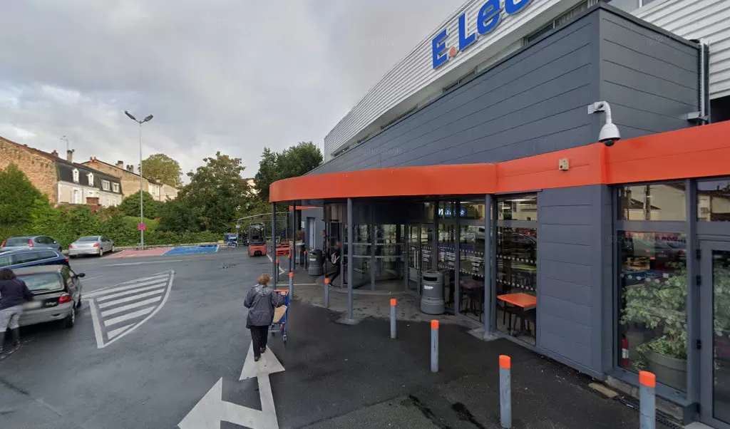 Retrouvez toutes les informations de contacts et horaires d&rsquo;ouverture pour Relais Pickup E LECLERC PERIGUEUX situé à Perigueux dans le département Dordogne (24). Pour effectuer envoyer vos colis (colissimo, chronopost, suivi colis), une gestion bancaire (banque postal, French Bank), votre [&hellip;]