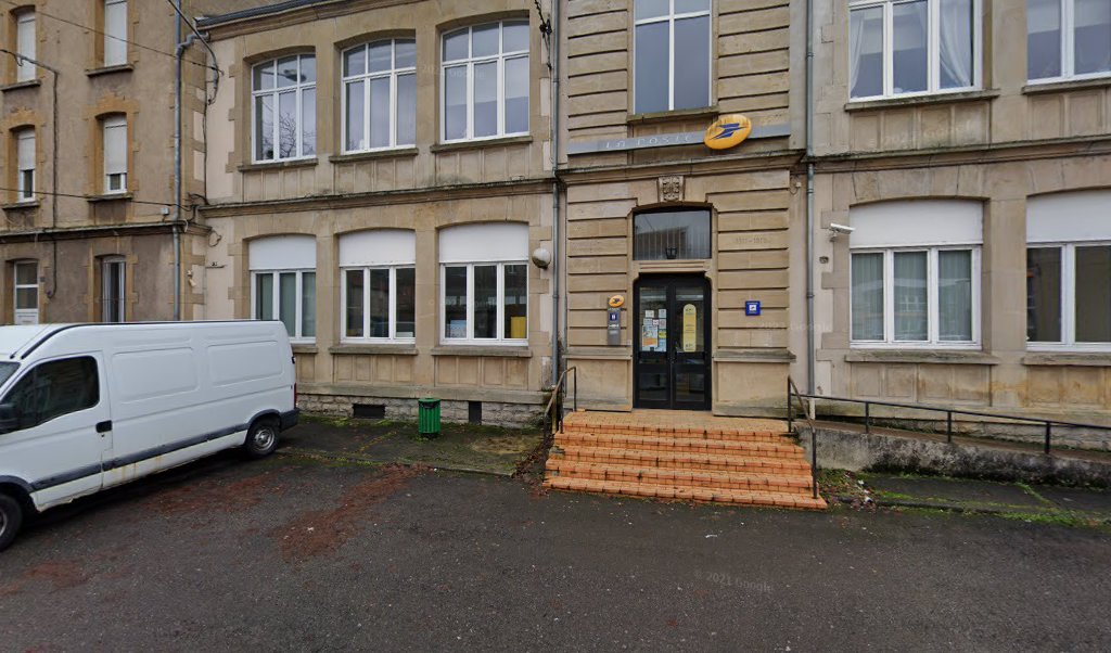 Retrouvez toutes les informations de contacts et horaires d&rsquo;ouverture pour La Poste HOMECOURT situé à Homecourt dans le département Meurthe-et-Moselle (54). Pour effectuer envoyer vos colis (colissimo, chronopost, suivi colis), une gestion bancaire (banque postal, French Bank), votre courrier (suivi [&hellip;]