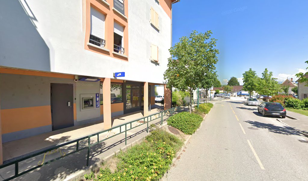 Retrouvez toutes les informations de contacts et horaires d&rsquo;ouverture pour La Poste LES AVENIERES VEYRINS THUELLIN situé à Les avenieres veyrins thuellin dans le département Isère (38). Pour effectuer envoyer vos colis (colissimo, chronopost, suivi colis), une gestion bancaire (banque [&hellip;]
