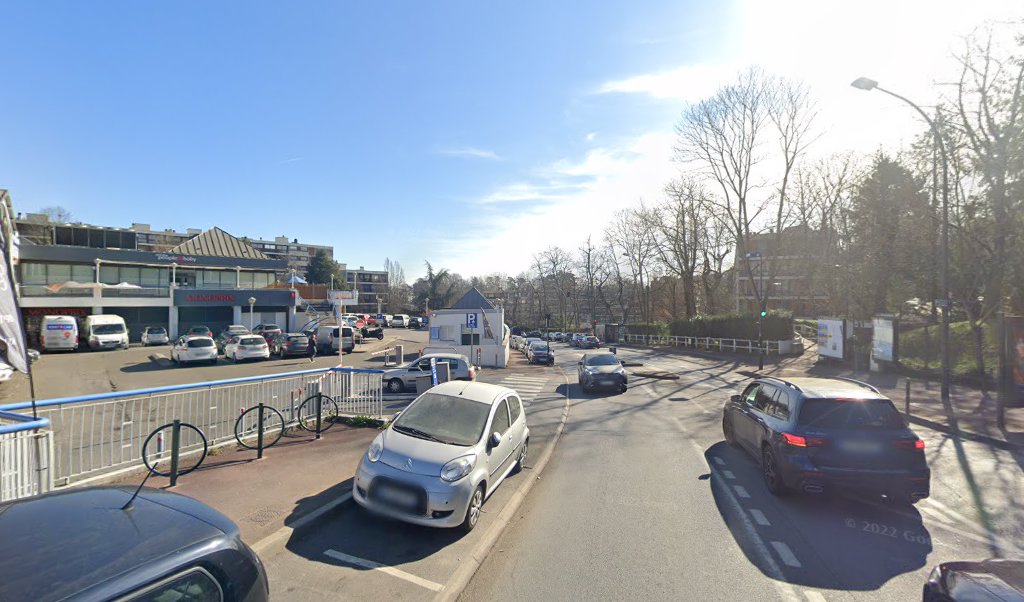 Retrouvez toutes les informations de contacts et horaires d&rsquo;ouverture pour La Poste Relais LA CELLE ST CLOUD Buraliste situé à La celle st cloud dans le département Yvelines (78). Pour effectuer envoyer vos colis (colissimo, chronopost, suivi colis), une gestion [&hellip;]
