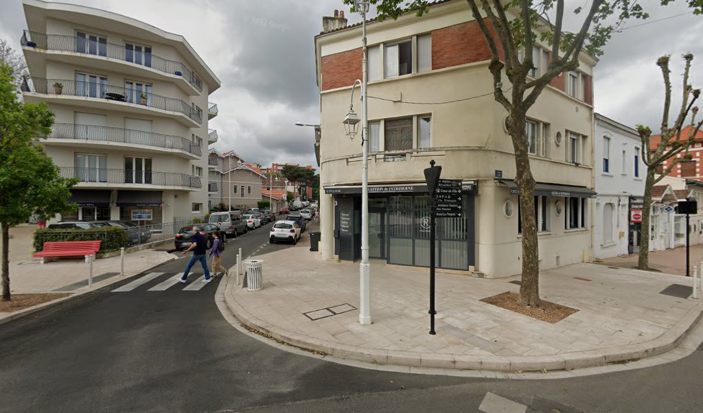 Retrouvez toutes les informations de contacts et horaires d&rsquo;ouverture pour La Poste ARCACHON PRINCIPAL situé à Arcachon dans le département Gironde (33). Pour effectuer envoyer vos colis (colissimo, chronopost, suivi colis), une gestion bancaire (banque postal, French Bank), votre courrier [&hellip;]