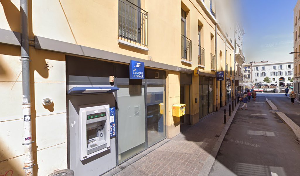 Retrouvez toutes les informations de contacts et horaires d&rsquo;ouverture pour La Poste PERPIGNAN REPUBLIQUE situé à Perpignan dans le département Pyrénées-Orientales (66). Pour effectuer envoyer vos colis (colissimo, chronopost, suivi colis), une gestion bancaire (banque postal, French Bank), votre courrier [&hellip;]