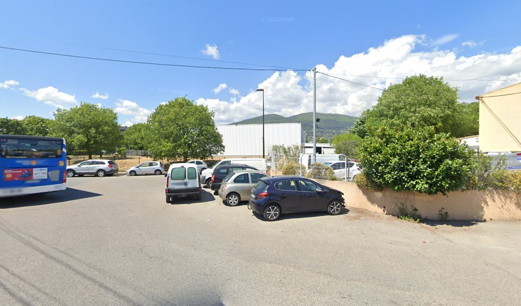 Retrouvez toutes les informations de contacts et horaires d&rsquo;ouverture pour La Poste Espace Clients Pro GRASSE PDC1 situé à Grasse dans le département Alpes-Maritimes (06). Pour effectuer envoyer vos colis (colissimo, chronopost, suivi colis), une gestion bancaire (banque postal, French [&hellip;]
