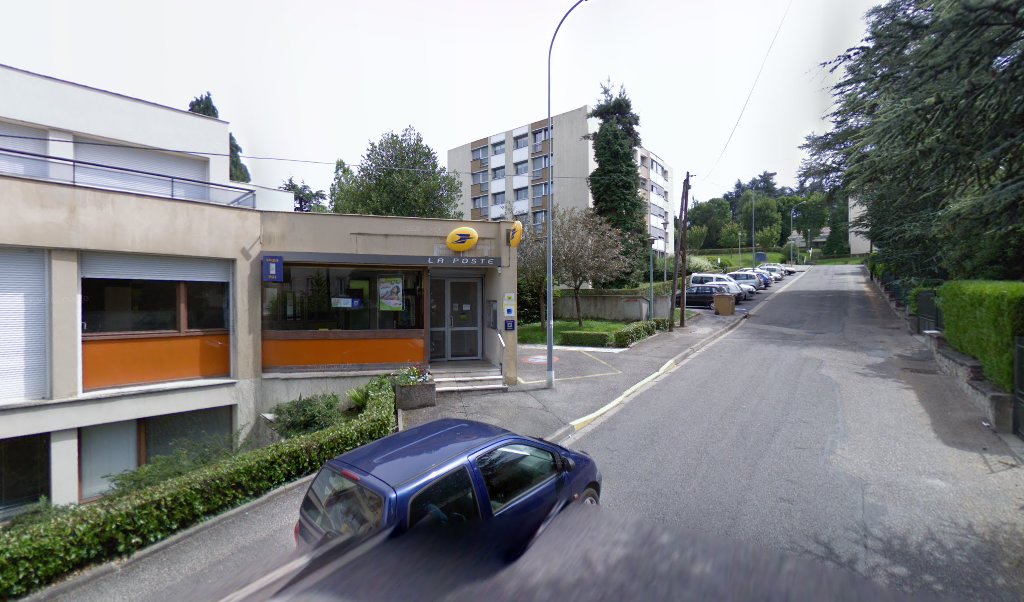 Retrouvez toutes les informations de contacts et horaires d&rsquo;ouverture pour La Poste FRAISSES situé à Fraisses dans le département Loire (42). Pour effectuer envoyer vos colis (colissimo, chronopost, suivi colis), une gestion bancaire (banque postal, French Bank), votre courrier (suivi [&hellip;]