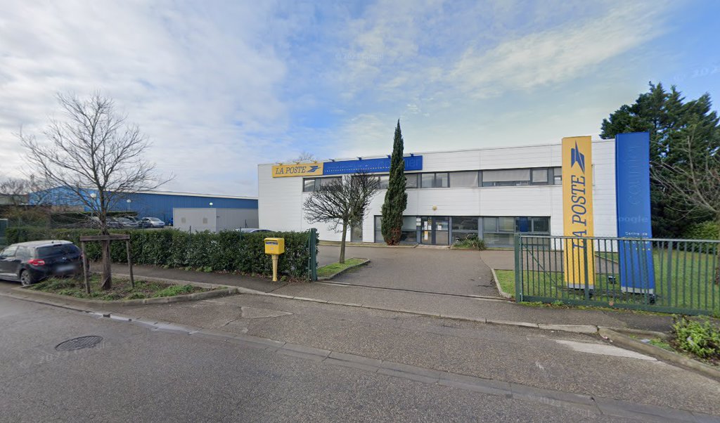Retrouvez toutes les informations de contacts et horaires d&rsquo;ouverture pour Relais Pickup LA POSTE CARREPRO GENAS situé à Genas dans le département Rhône (69). Pour effectuer envoyer vos colis (colissimo, chronopost, suivi colis), une gestion bancaire (banque postal, French Bank), [&hellip;]