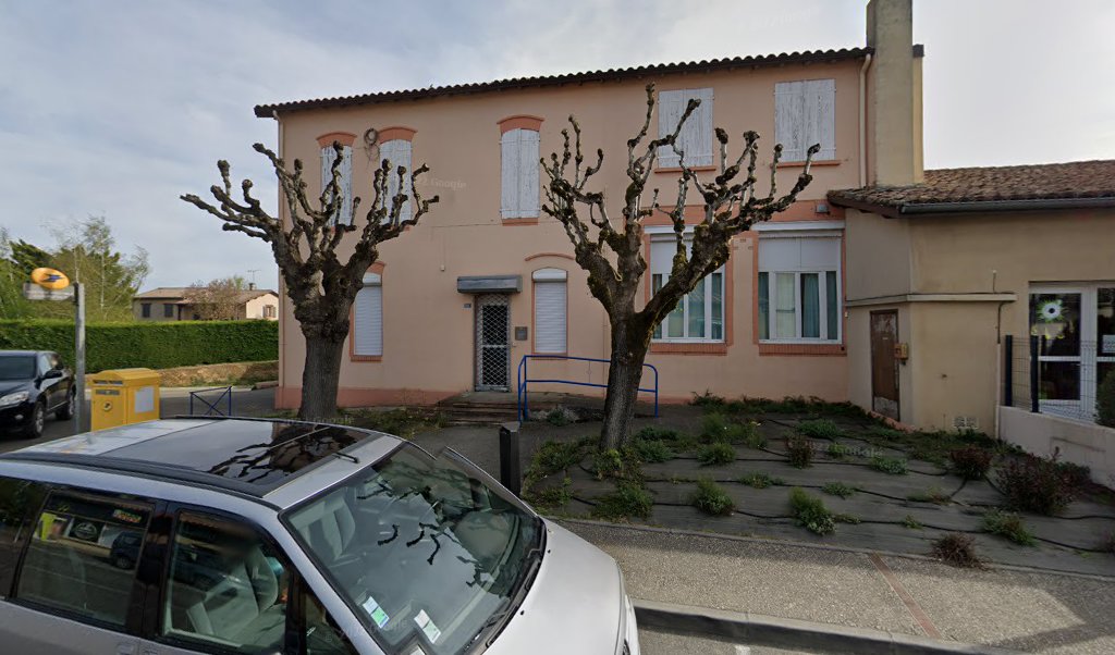 Retrouvez toutes les informations de contacts et horaires d&rsquo;ouverture pour La Poste Agence Communale ST NAUPHARY Mairie situé à St nauphary dans le département Tarn-et-Garonne (82). Pour effectuer envoyer vos colis (colissimo, chronopost, suivi colis), une gestion bancaire (banque postal, [&hellip;]