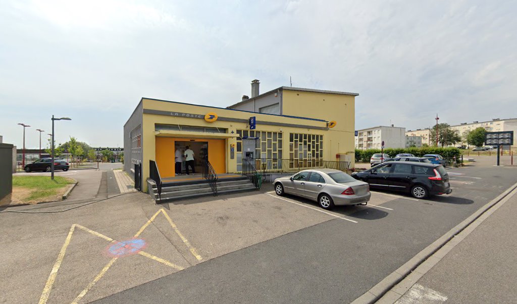 Retrouvez toutes les informations de contacts et horaires d&rsquo;ouverture pour La Poste BEHREN LES FORBACH situé à Behren les forbach dans le département Moselle (57). Pour effectuer envoyer vos colis (colissimo, chronopost, suivi colis), une gestion bancaire (banque postal, French [&hellip;]