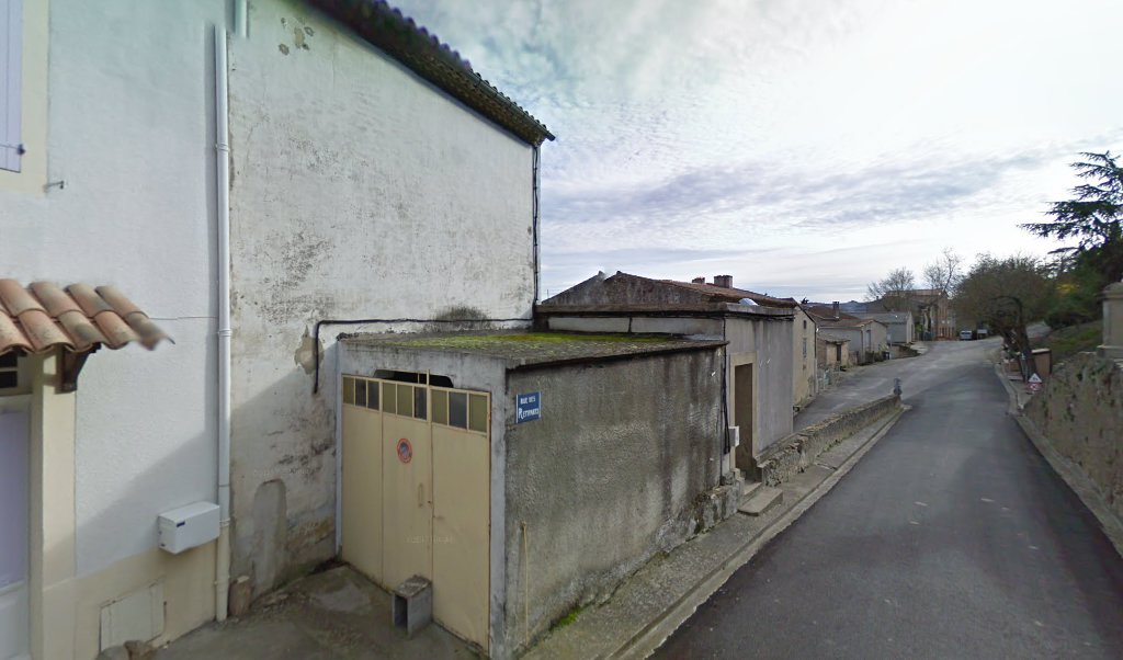 Retrouvez toutes les informations de contacts et horaires d&rsquo;ouverture pour La Poste Agence Communale BELLEGARDE DU RAZES Mairie situé à Bellegarde du razes dans le département Aude (11). Pour effectuer envoyer vos colis (colissimo, chronopost, suivi colis), une gestion bancaire [&hellip;]
