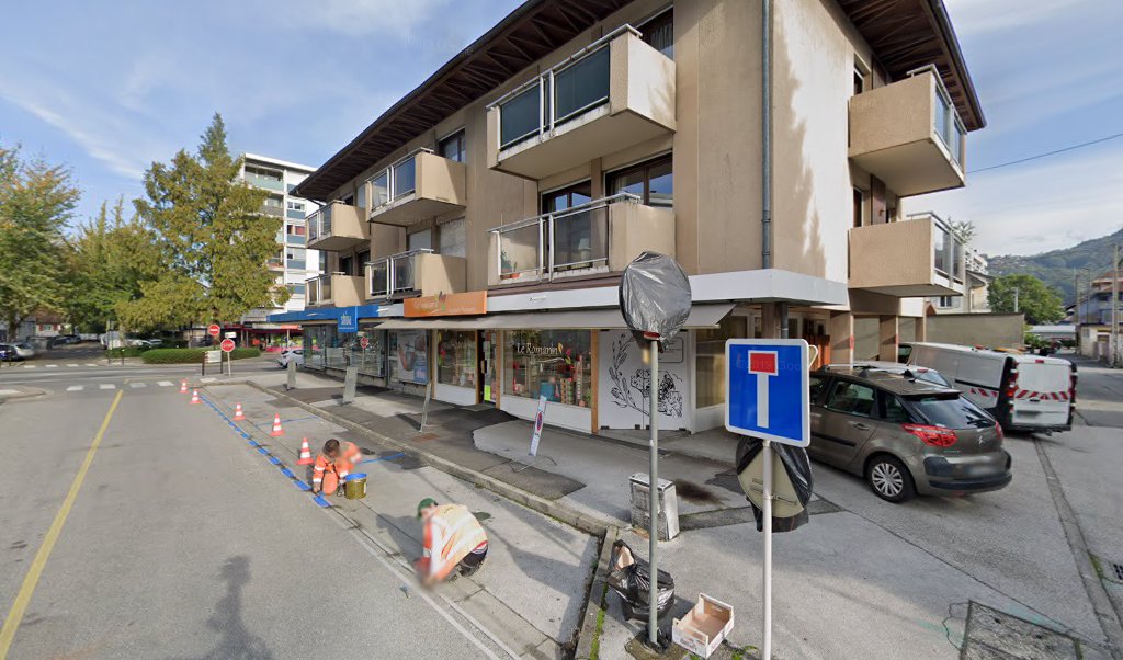 Retrouvez toutes les informations de contacts et horaires d&rsquo;ouverture pour Relais Pickup LE ROMARIN situé à Cluses dans le département Haute-Savoie (74). Pour effectuer envoyer vos colis (colissimo, chronopost, suivi colis), une gestion bancaire (banque postal, French Bank), votre courrier [&hellip;]