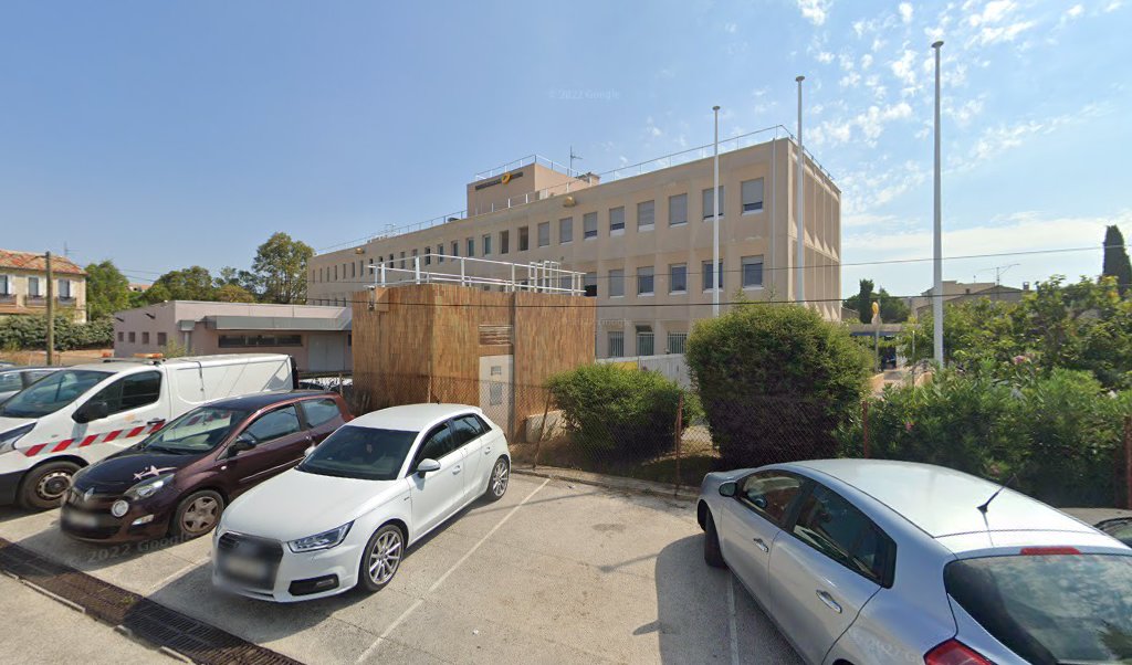 Retrouvez toutes les informations de contacts et horaires d&rsquo;ouverture pour La Poste HYERES PRINCIPAL situé à Hyeres dans le département Var (83). Pour effectuer envoyer vos colis (colissimo, chronopost, suivi colis), une gestion bancaire (banque postal, French Bank), votre courrier [&hellip;]