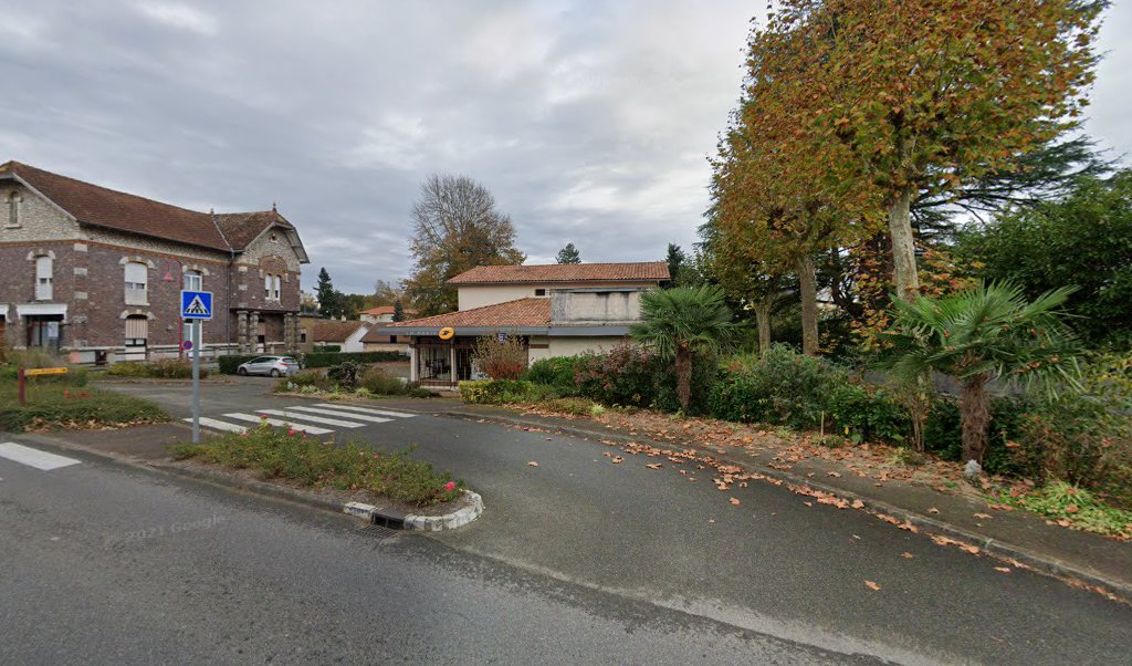 Retrouvez toutes les informations de contacts et horaires d&rsquo;ouverture pour La Poste HABAS situé à Habas dans le département Landes (40). Pour effectuer envoyer vos colis (colissimo, chronopost, suivi colis), une gestion bancaire (banque postal, French Bank), votre courrier (suivi [&hellip;]