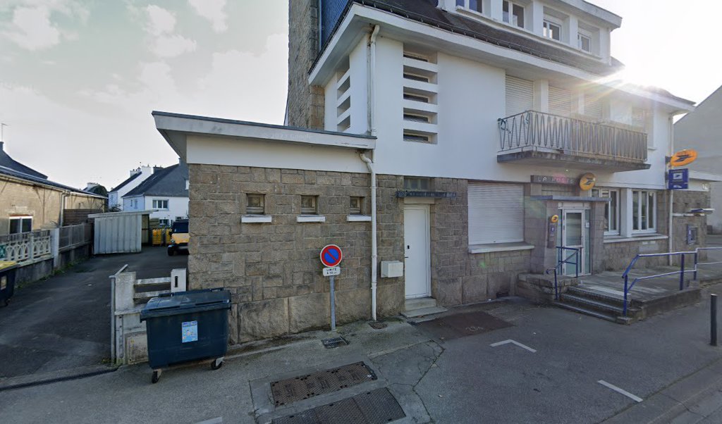 Retrouvez toutes les informations de contacts et horaires d&rsquo;ouverture pour La Poste Espace Clients Pro PLOUAY PDC1 situé à Plouay dans le département Morbihan (56). Pour effectuer envoyer vos colis (colissimo, chronopost, suivi colis), une gestion bancaire (banque postal, French [&hellip;]