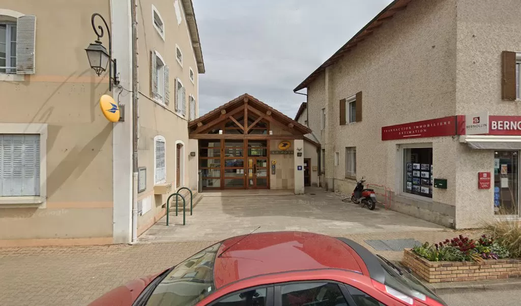 Retrouvez toutes les informations de contacts et horaires d&rsquo;ouverture pour La Poste VONNAS situé à Vonnas dans le département Ain (01). Pour effectuer envoyer vos colis (colissimo, chronopost, suivi colis), une gestion bancaire (banque postal, French Bank), votre courrier (suivi [&hellip;]