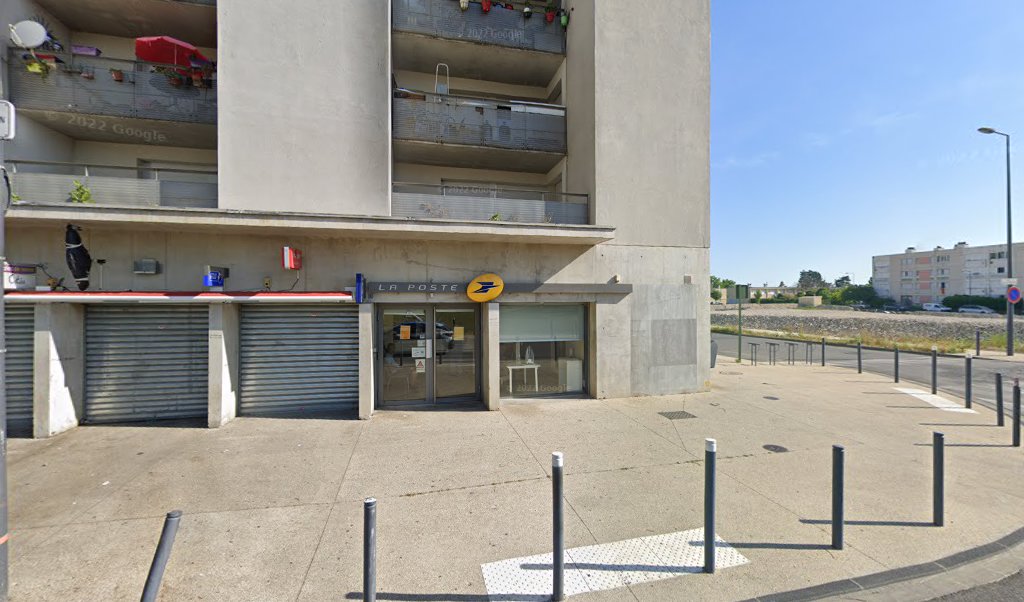 Retrouvez toutes les informations de contacts et horaires d&rsquo;ouverture pour La Poste VALENCE LE PLAN situé à Valence dans le département Drôme (26). Pour effectuer envoyer vos colis (colissimo, chronopost, suivi colis), une gestion bancaire (banque postal, French Bank), votre [&hellip;]