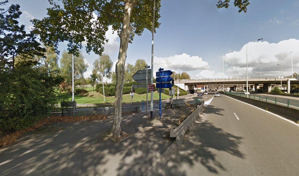 Retrouvez toutes les informations de contacts et horaires d&rsquo;ouverture pour La Poste Agence Colissimo NANTERRE ACP situé à Nanterre dans le département Hauts-de-Seine (92). Pour effectuer envoyer vos colis (colissimo, chronopost, suivi colis), une gestion bancaire (banque postal, French Bank), [&hellip;]