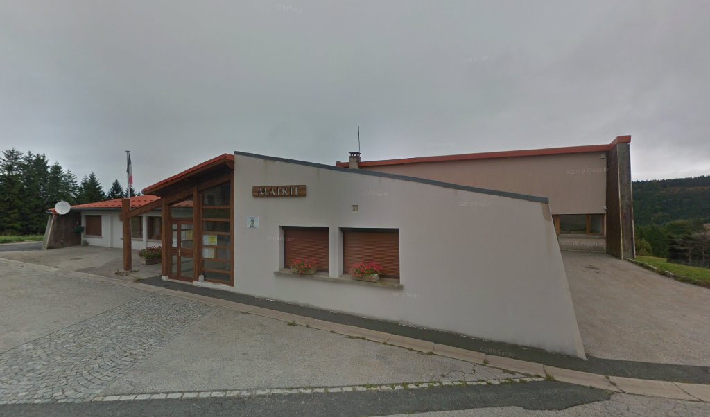Retrouvez toutes les informations de contacts et horaires d&rsquo;ouverture pour La Poste Agence Communale LE BESSAT Mairie situé à Le bessat dans le département Loire (42). Pour effectuer envoyer vos colis (colissimo, chronopost, suivi colis), une gestion bancaire (banque postal, [&hellip;]