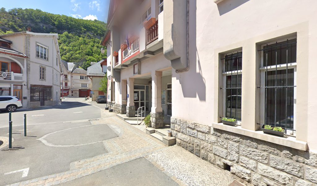 Retrouvez toutes les informations de contacts et horaires d&rsquo;ouverture pour La Poste SARRANCOLIN situé à Sarrancolin dans le département Hautes-Pyrénées (65). Pour effectuer envoyer vos colis (colissimo, chronopost, suivi colis), une gestion bancaire (banque postal, French Bank), votre courrier (suivi [&hellip;]