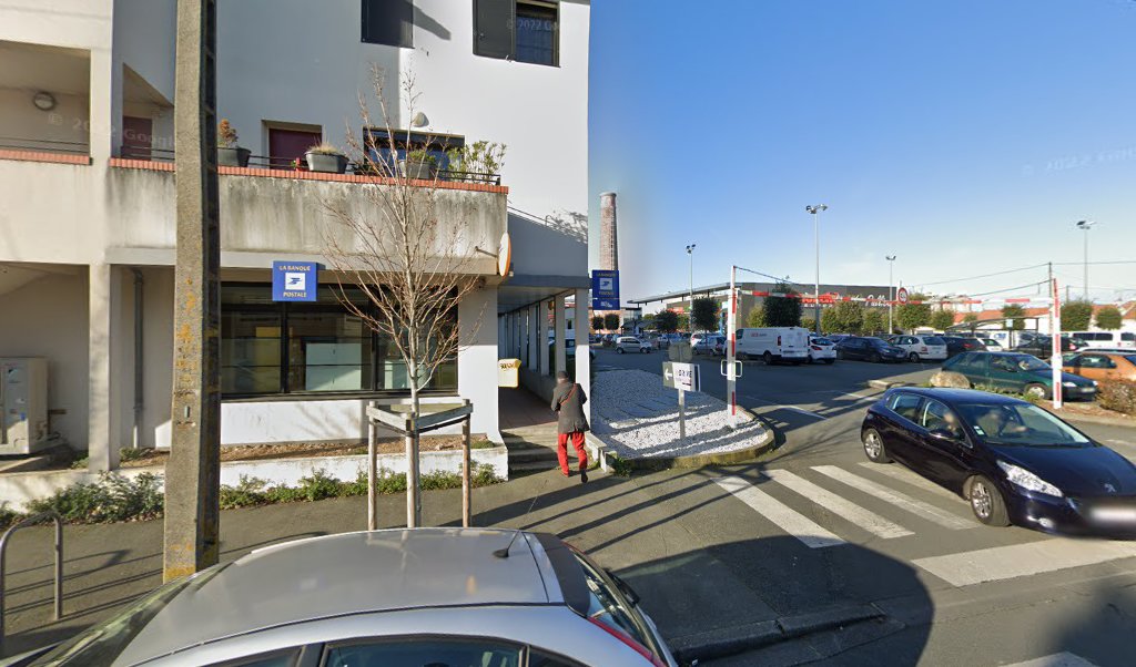 Retrouvez toutes les informations de contacts et horaires d&rsquo;ouverture pour La Poste LR PALLICE situé à La rochelle dans le département Charente-Maritime (17). Pour effectuer envoyer vos colis (colissimo, chronopost, suivi colis), une gestion bancaire (banque postal, French Bank), votre [&hellip;]