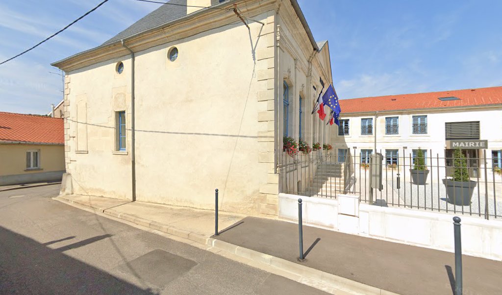 Retrouvez toutes les informations de contacts et horaires d&rsquo;ouverture pour La Poste Agence Communale TRONVILLE EN BARROIS Mairie situé à Tronville en barrois dans le département Meuse (55). Pour effectuer envoyer vos colis (colissimo, chronopost, suivi colis), une gestion bancaire [&hellip;]