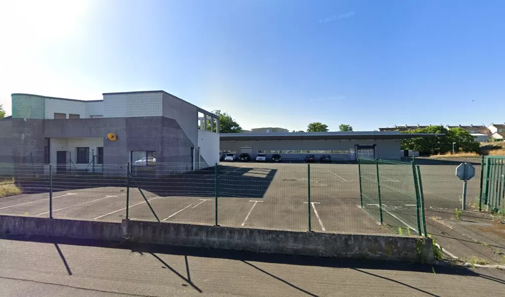 Retrouvez toutes les informations de contacts et horaires d&rsquo;ouverture pour La Poste LE MANS VAUGUYON situé à Le mans dans le département Sarthe (72). Pour effectuer envoyer vos colis (colissimo, chronopost, suivi colis), une gestion bancaire (banque postal, French Bank), [&hellip;]